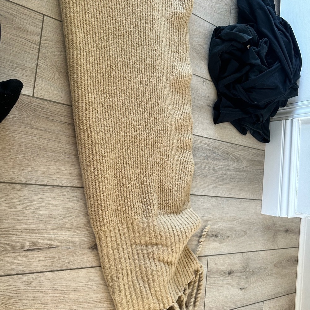 Free People scarf